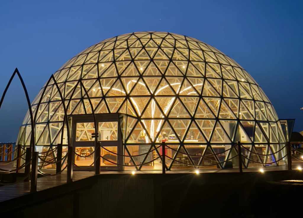 Unique Places to Stay in Dubai | Travel Places in Dubai