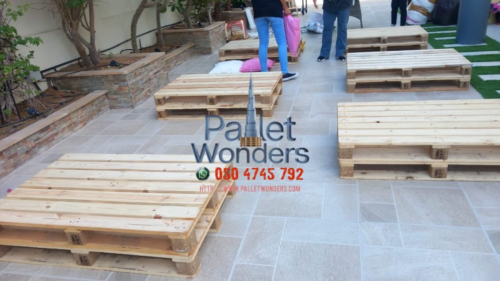 0507330544 pallets wooden