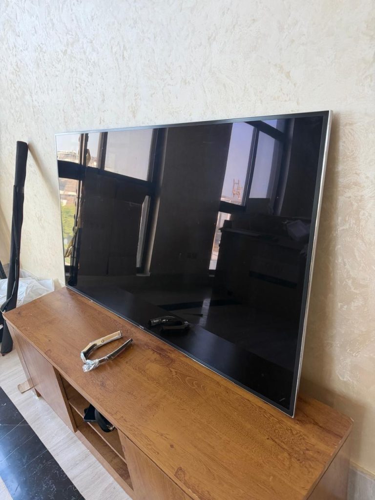 Samsung UA65F9000AR 65″ 4K Smart TV