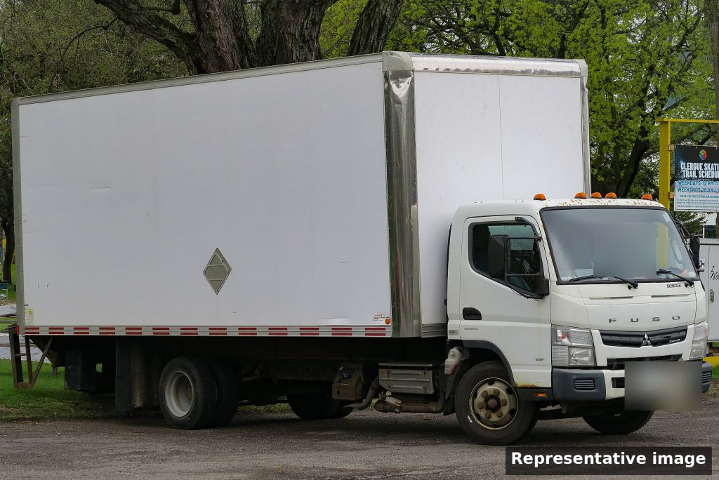 2015 Mitsubishi Canter 7 Ton 18ft Box – GVW 7,200 kg
